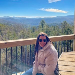 Meet your Posher, Molly